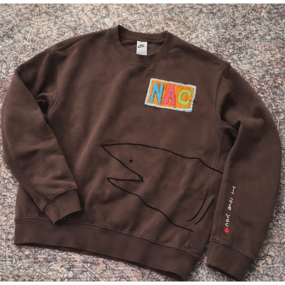 Embroidered Nike Brown Crewneck Sweatshirt Custom Shark &‎ NAC Patch – XL